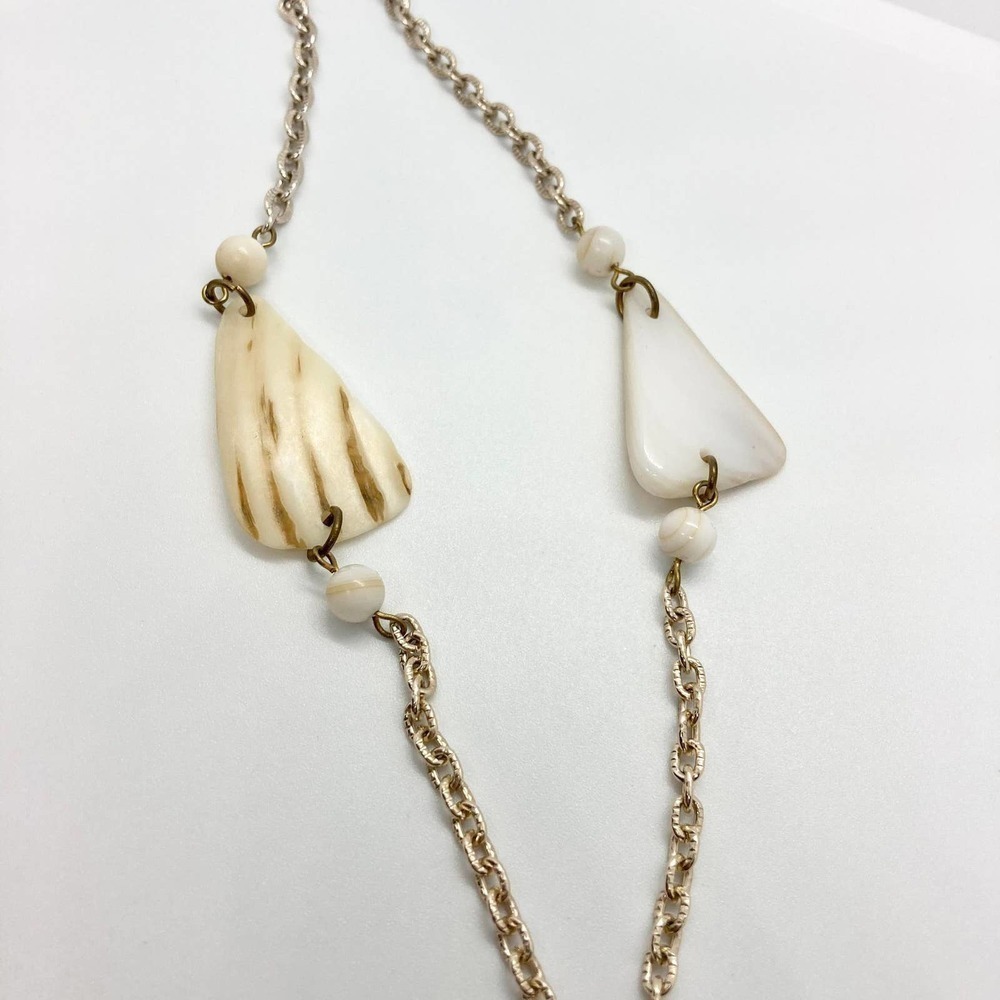 Mother of Pearl Seashell Necklace Round Cutout - Picture 3 of 9